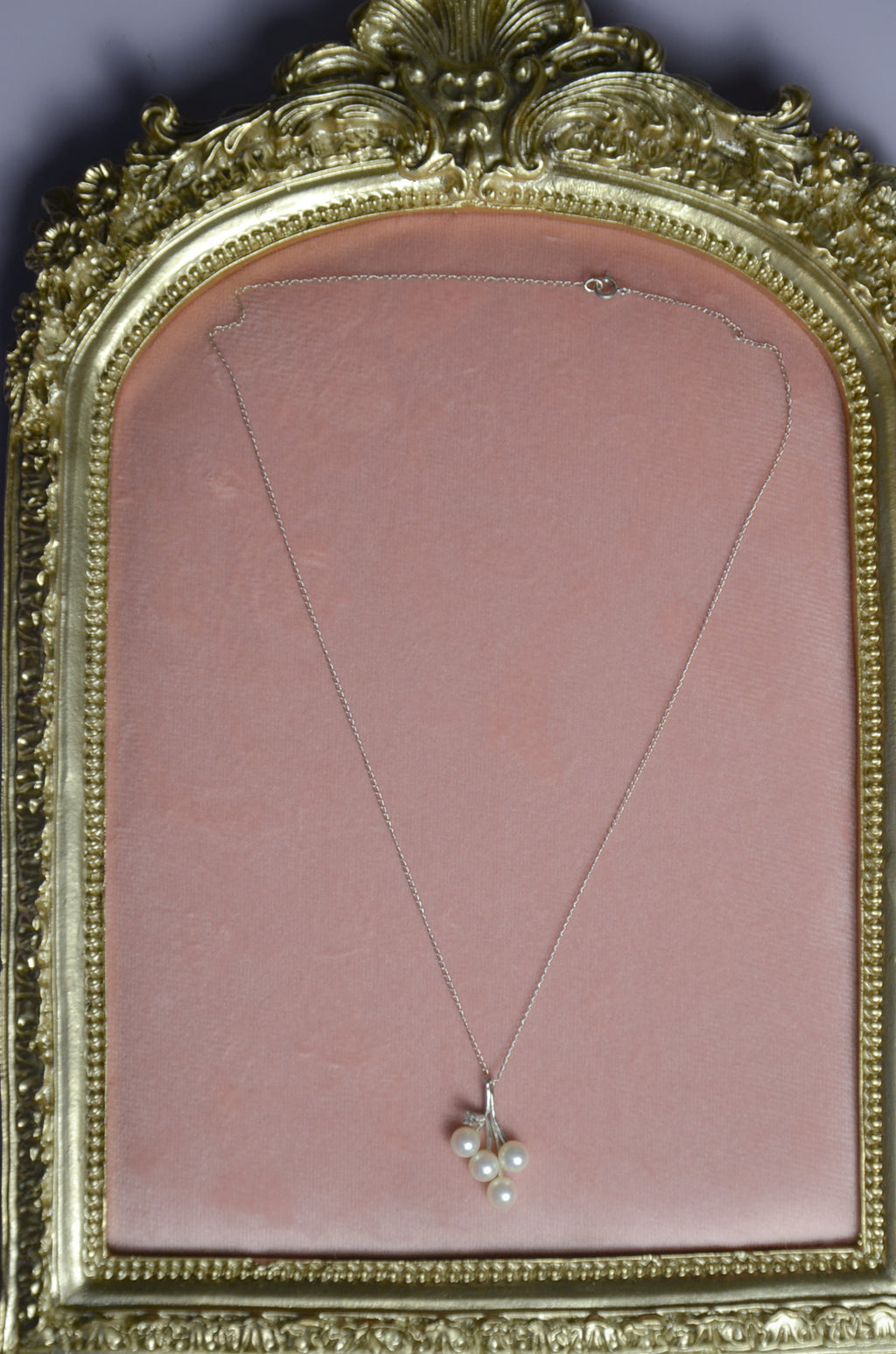 Pearl Cluster Pendant Necklace