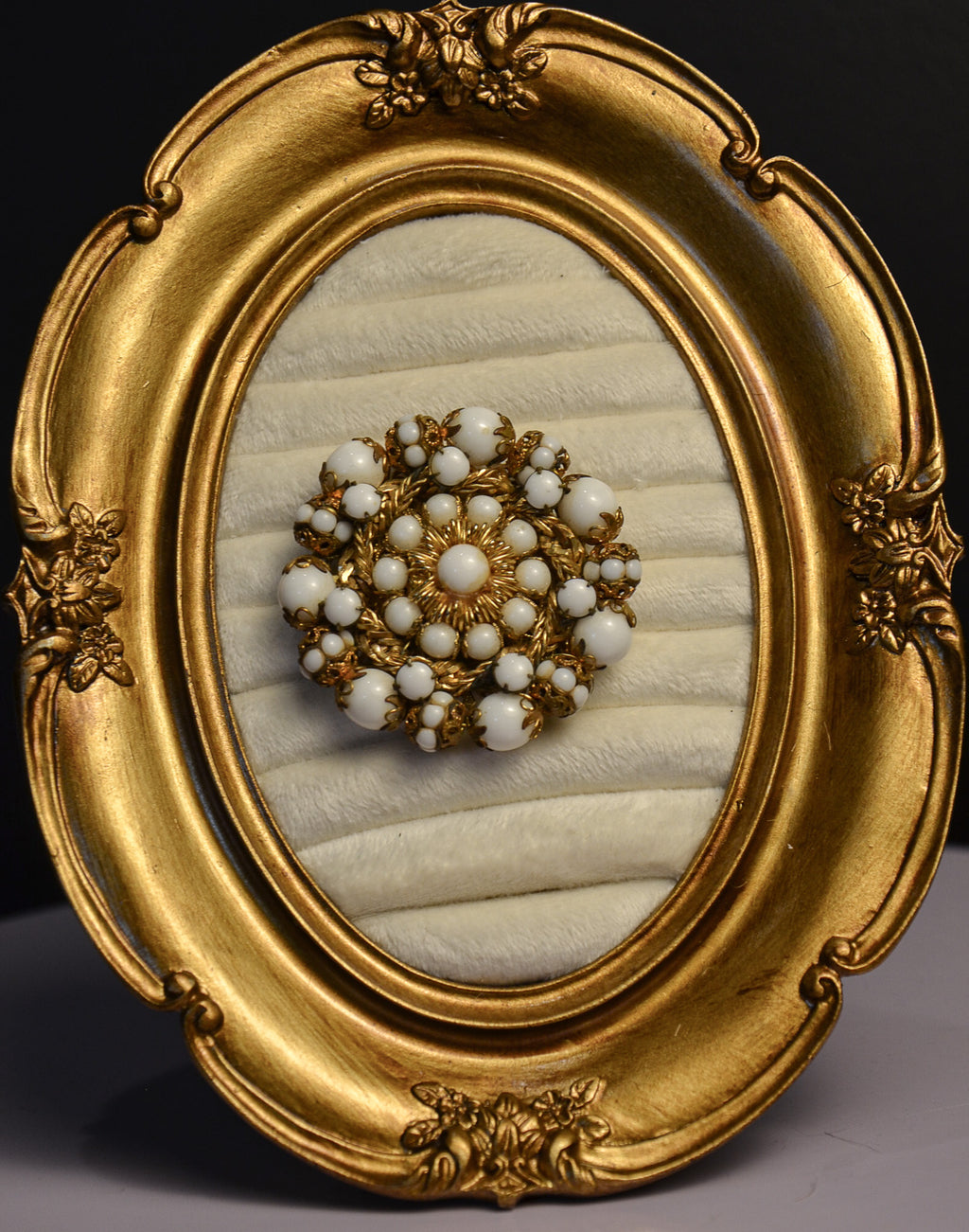 Vintage Gold Pearl Large Circular Brooch