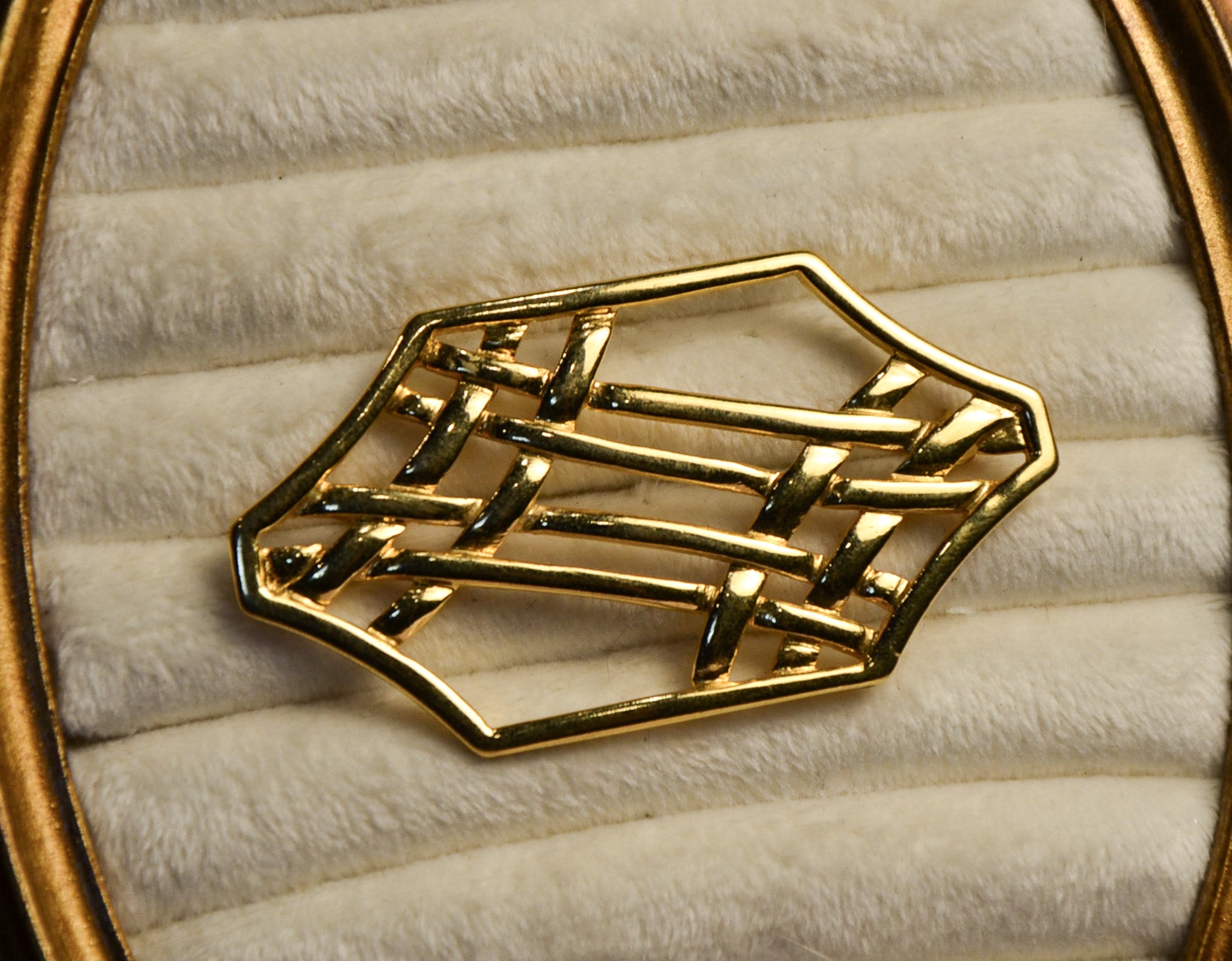 Gold Hexagonal Weaved Brooch