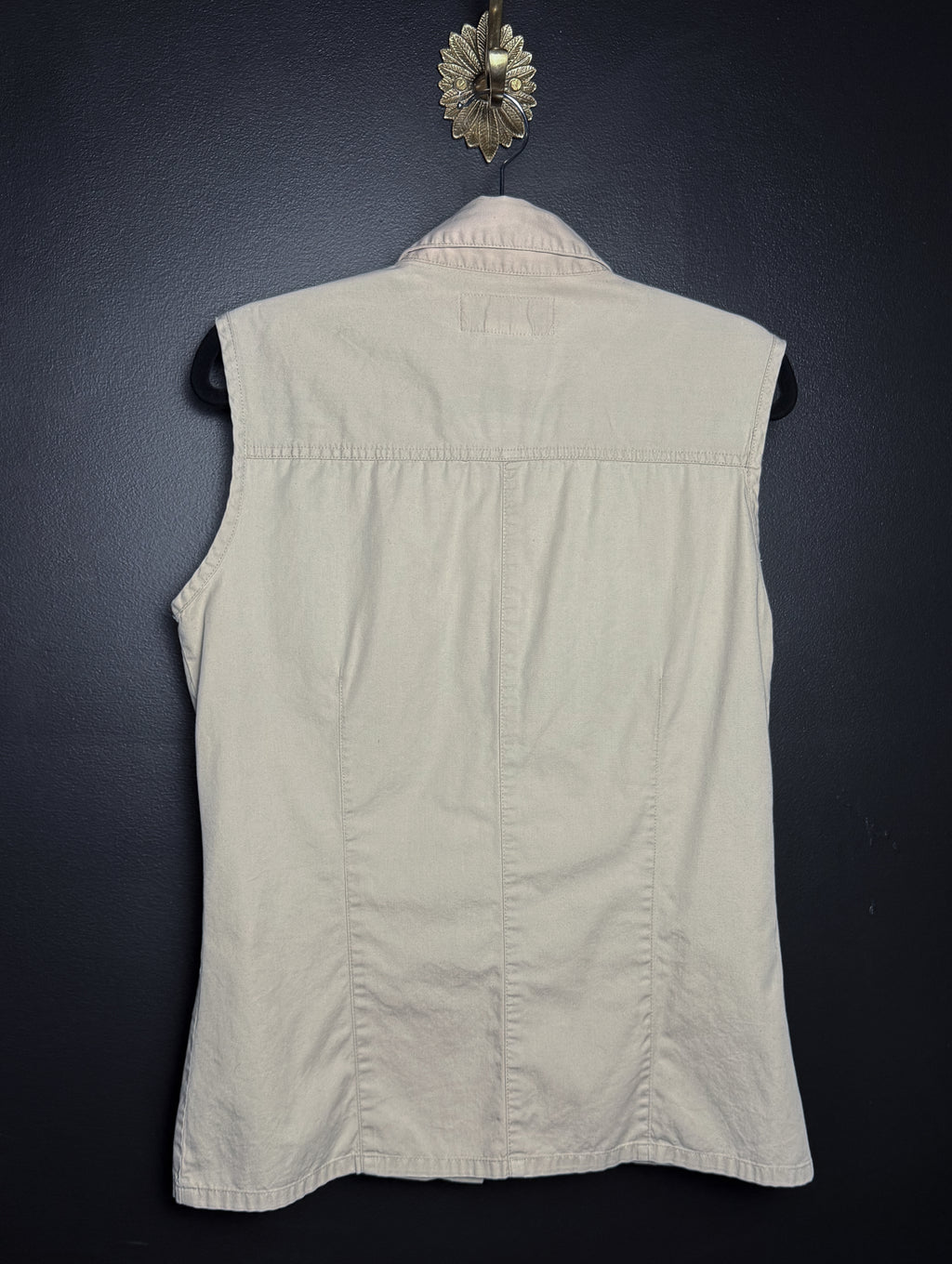 Flying Outdoors Brooched Out Vest