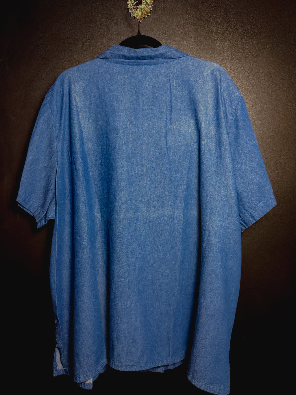 Camisa a rayas de mezclilla azul Only Necessities