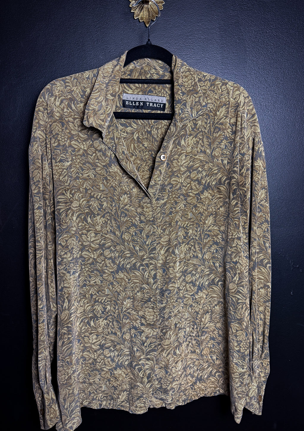 1980's Linda Allard Neutral Paisley Convertible Button Down