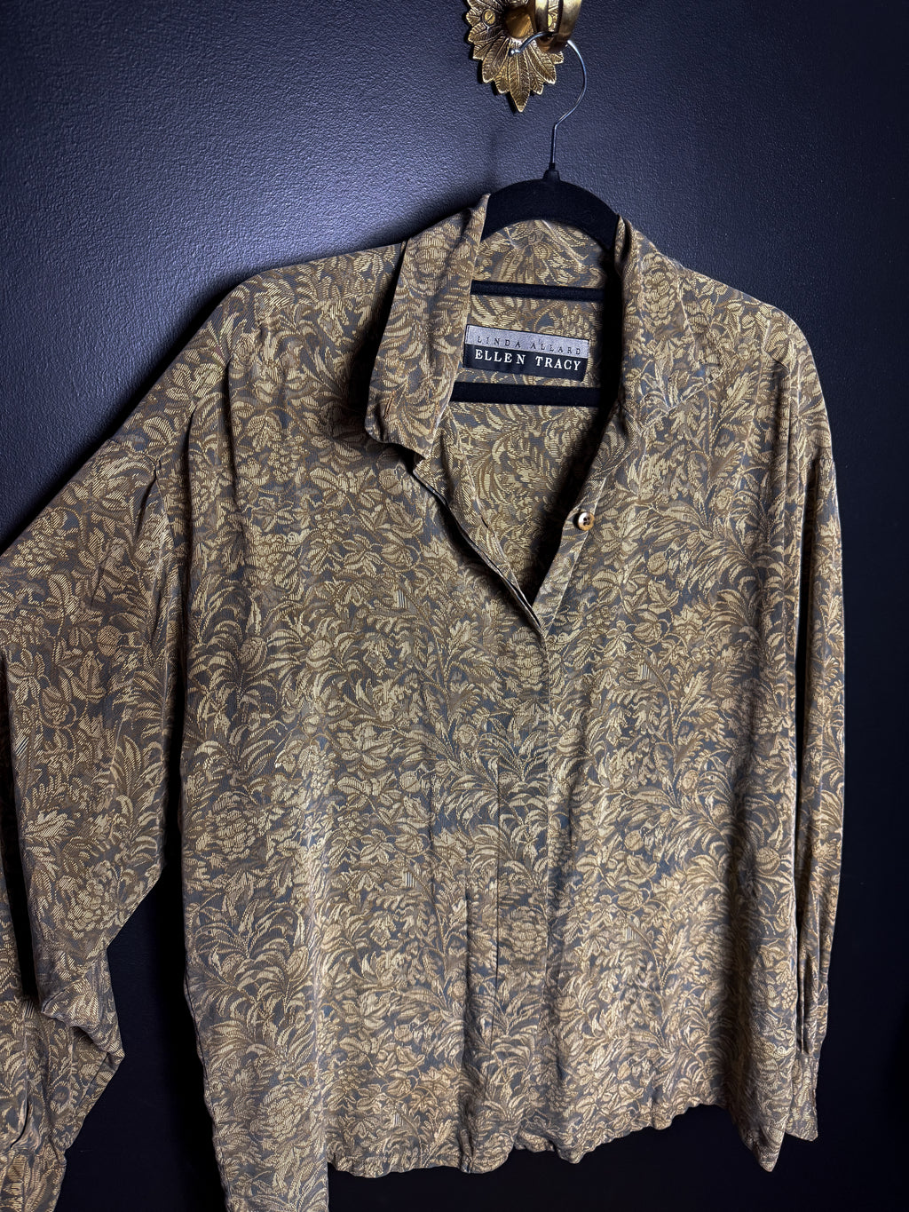 1980's Linda Allard Neutral Paisley Convertible Button Down