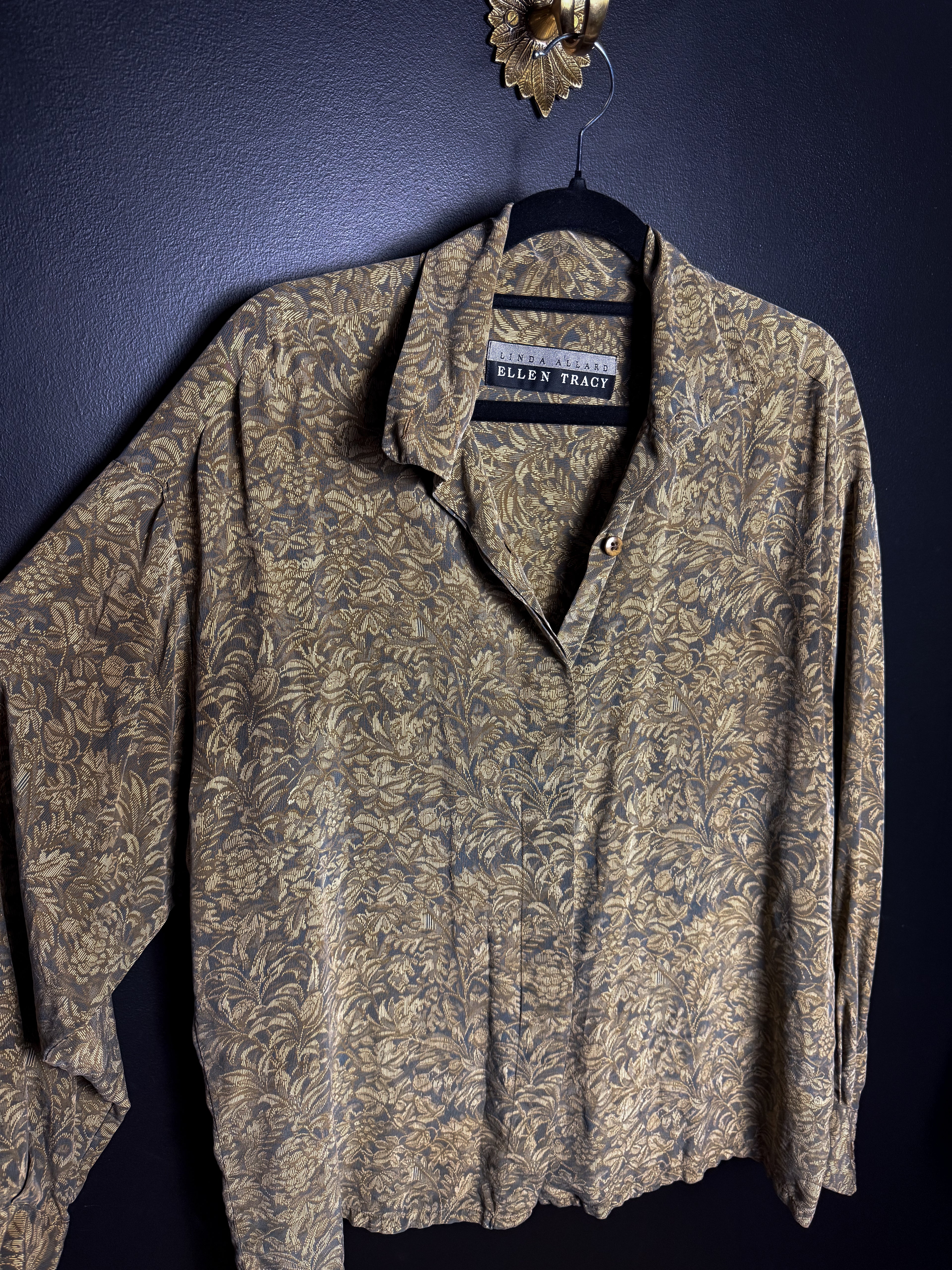 1980's Linda Allard Neutral Paisley Convertible Button Down
