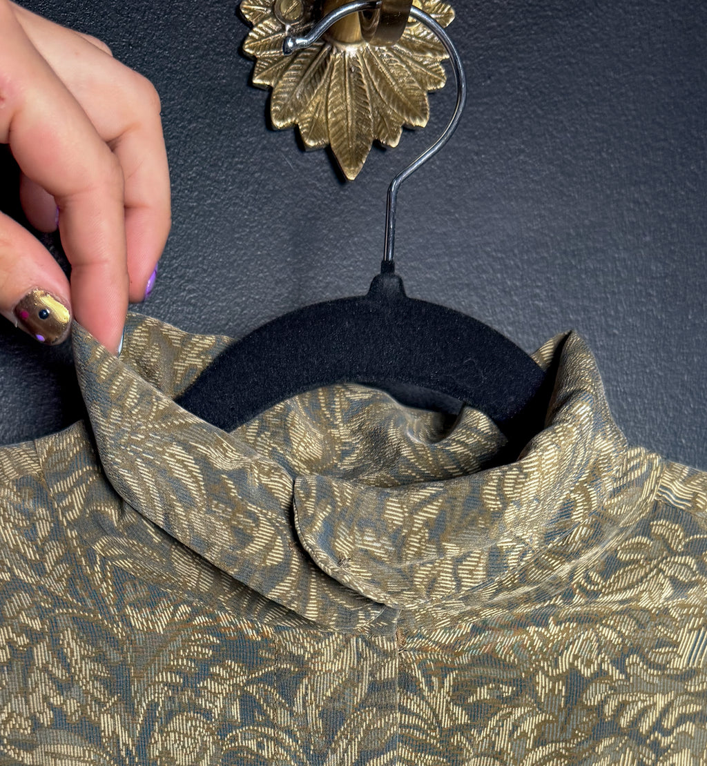 1980's Linda Allard Neutral Paisley Convertible Button Down