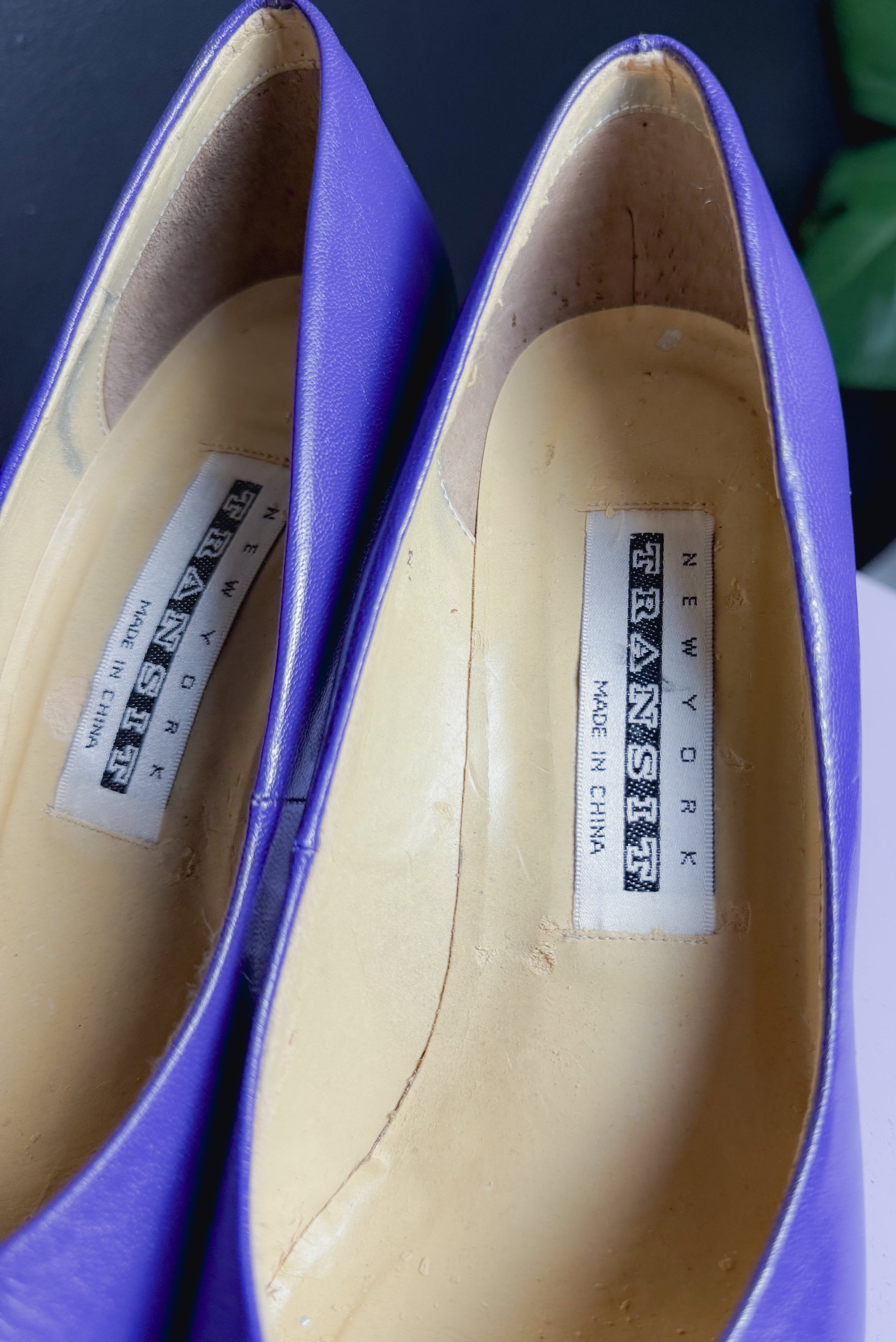 Zapatos de tacón morados vintage
