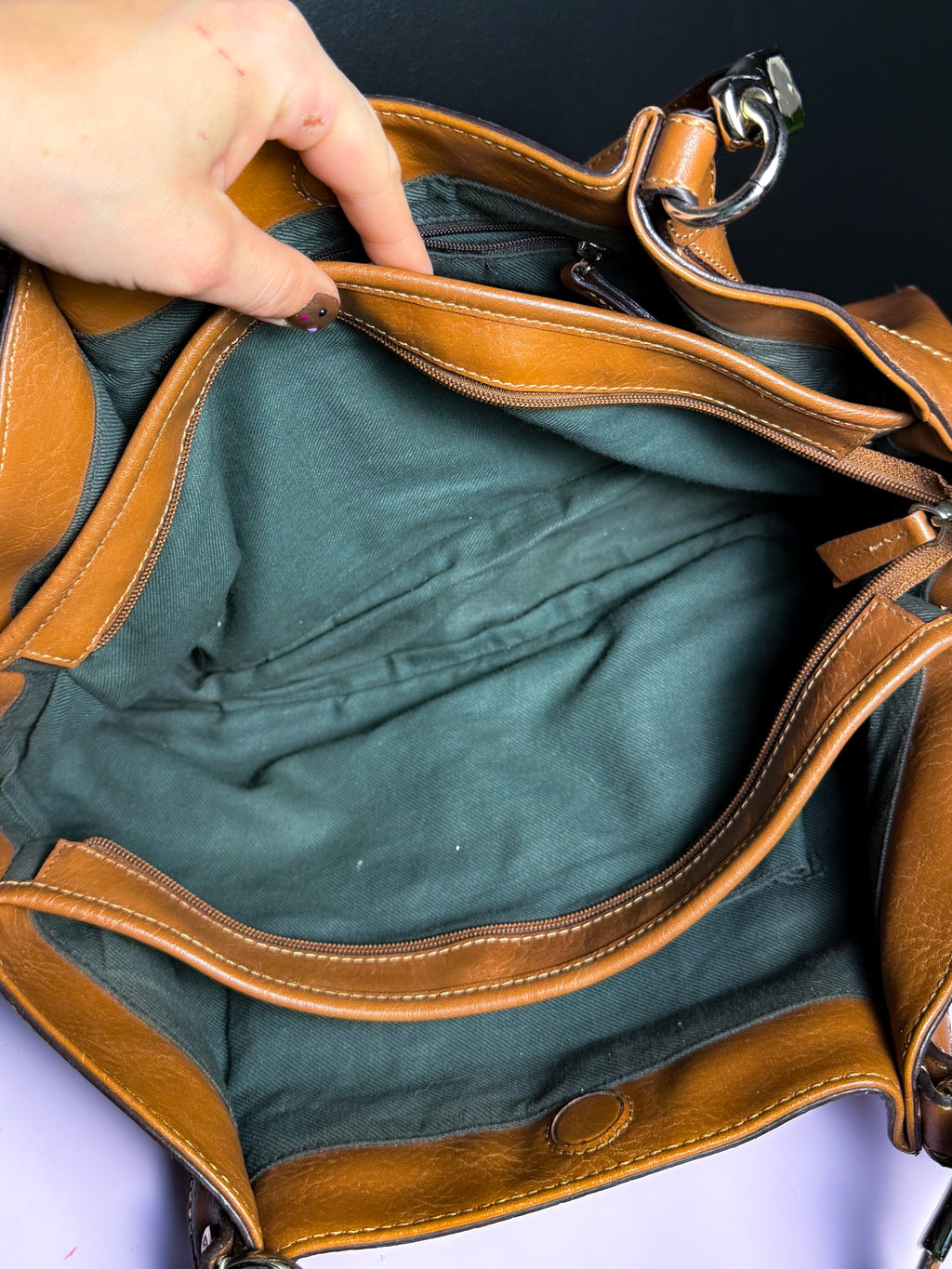 Liz Clairborne Saddle Leather Shoulder Bag