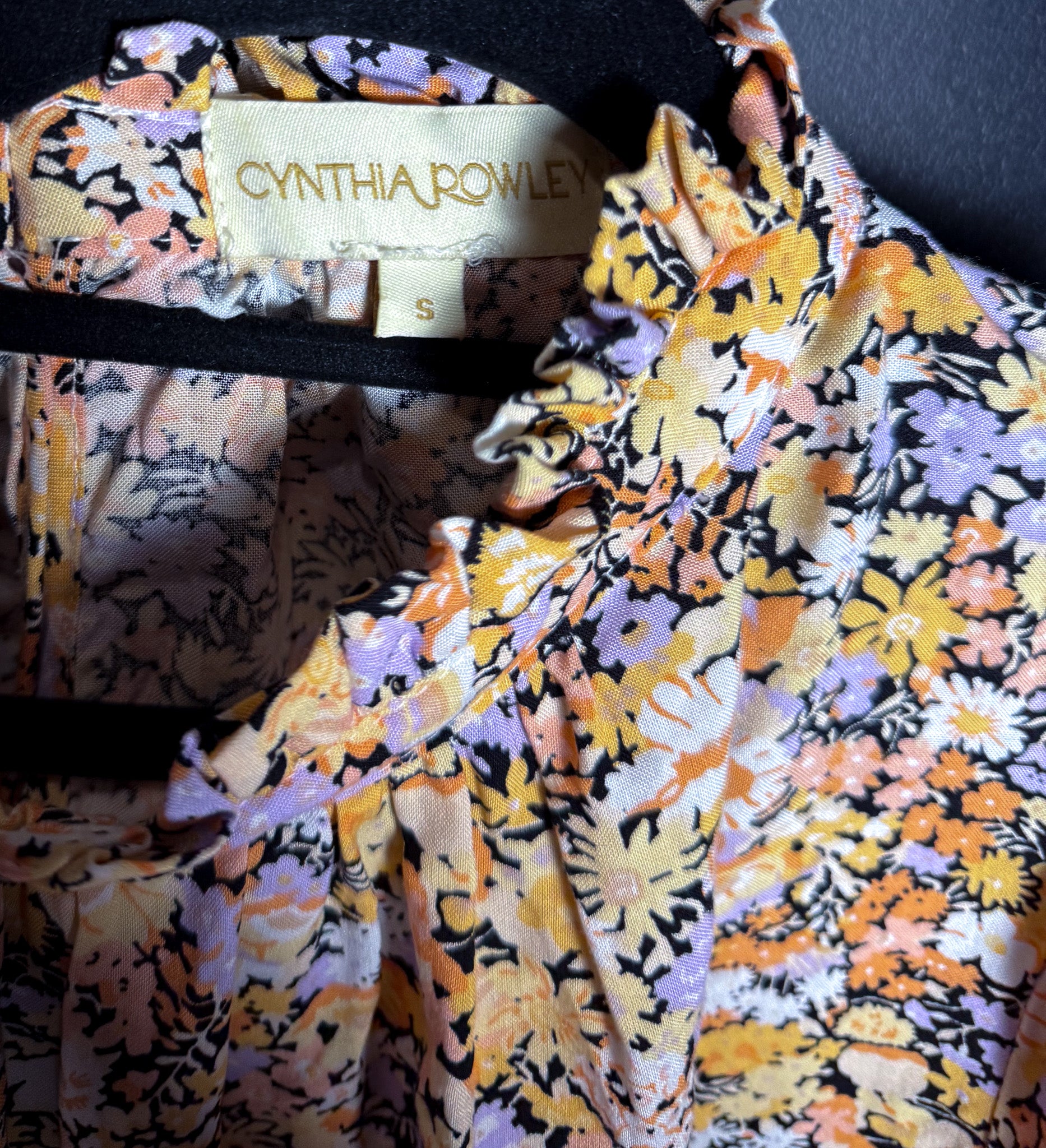 Floral Mockneck Short Sleeved Blouse
