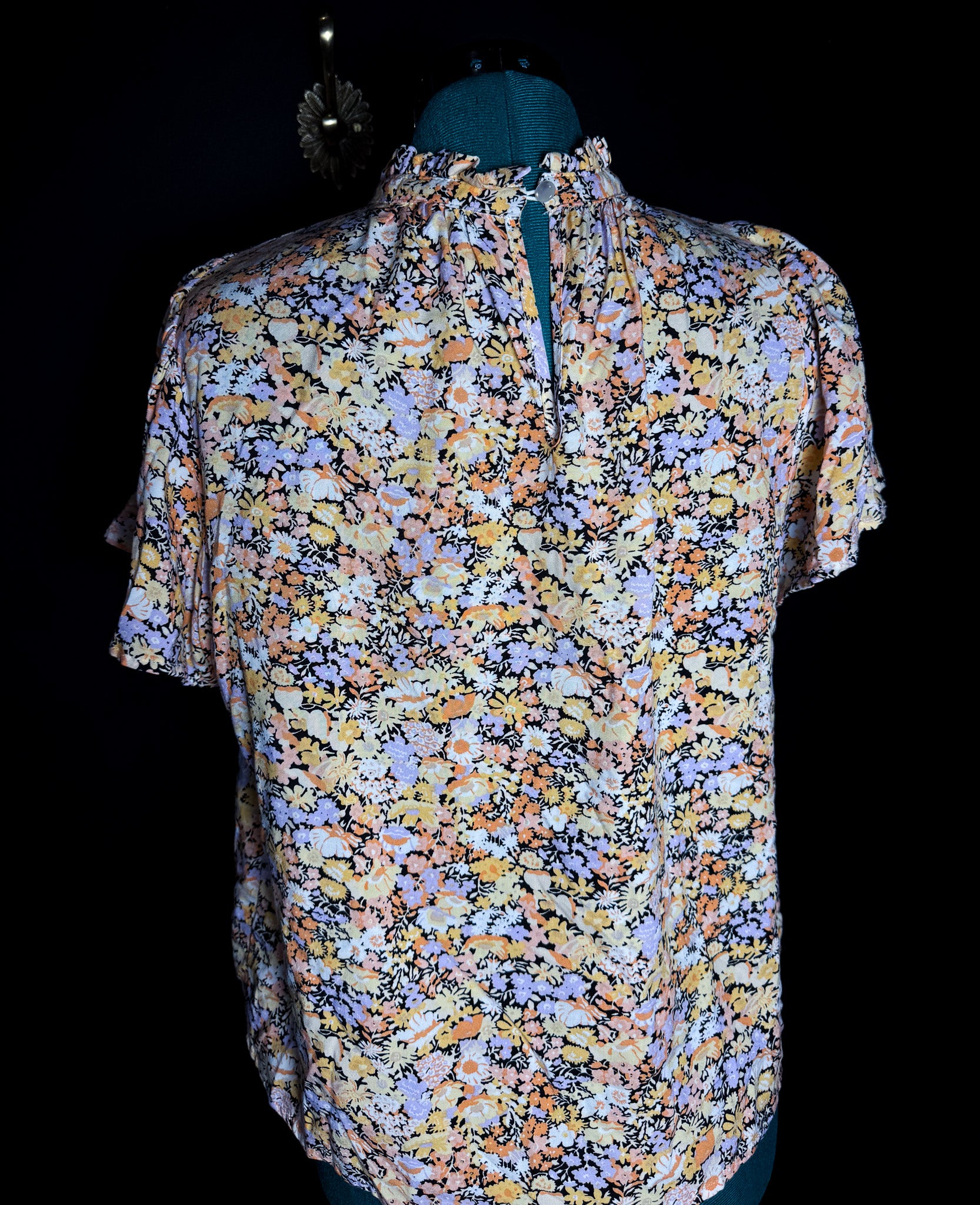 Floral Mockneck Short Sleeved Blouse