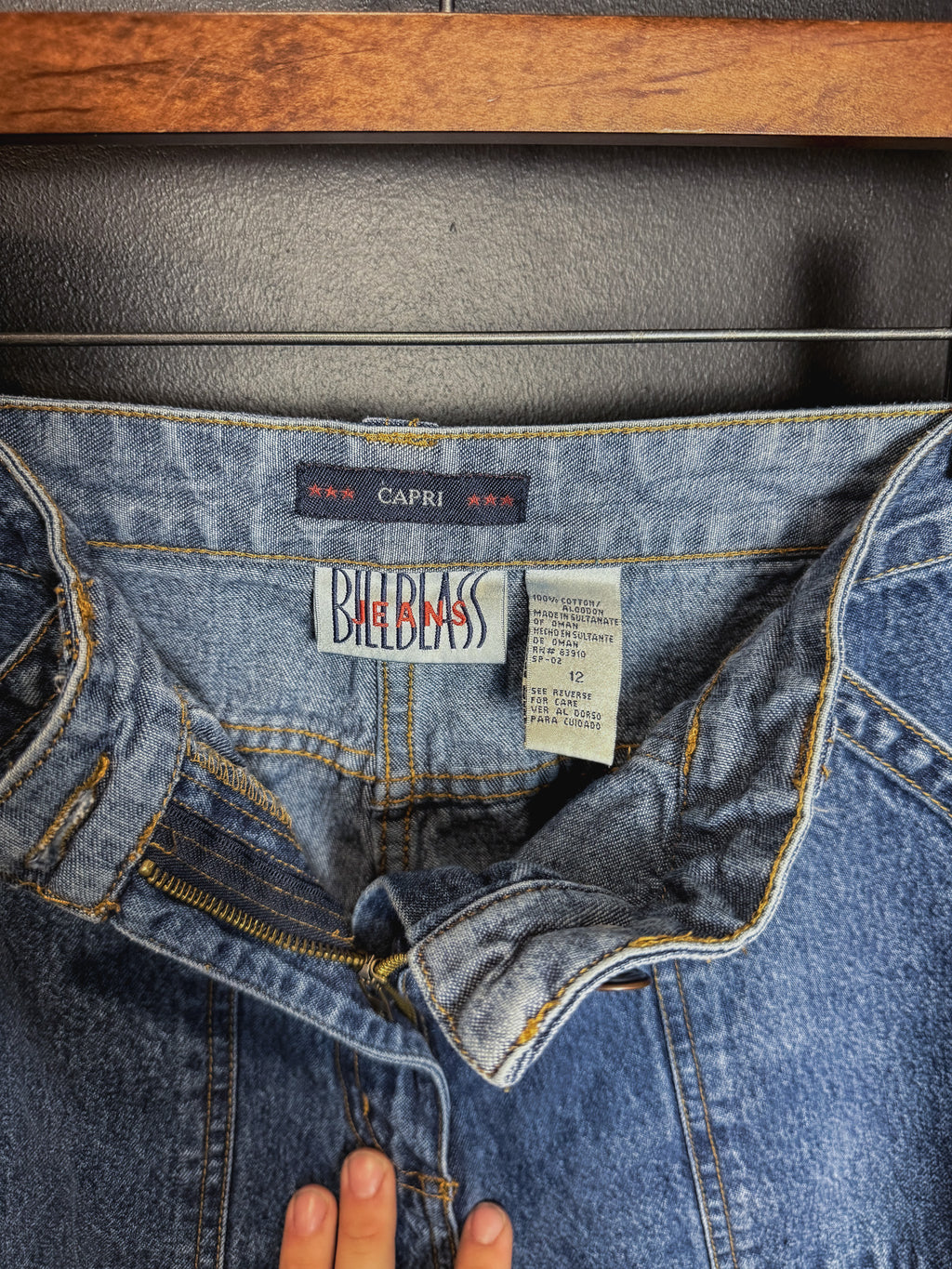Bill Blass Capri Cargo Jeans