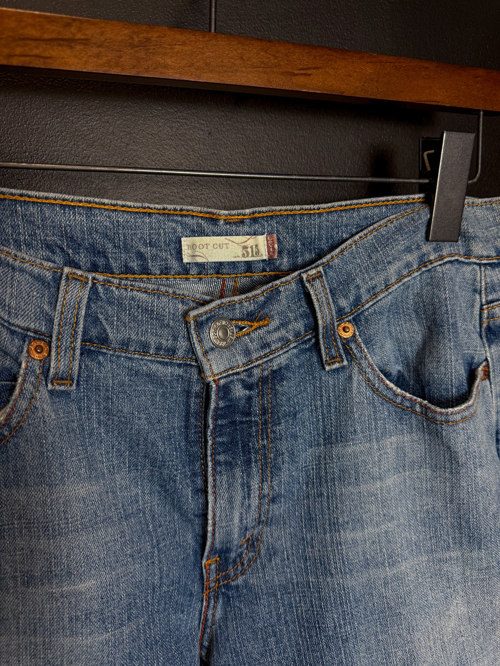 Levi's Midrise Bootcut