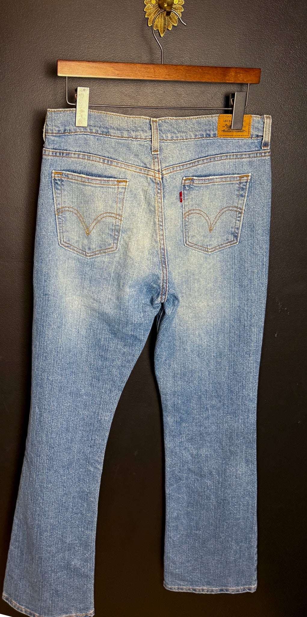 Levi's Midrise Bootcut