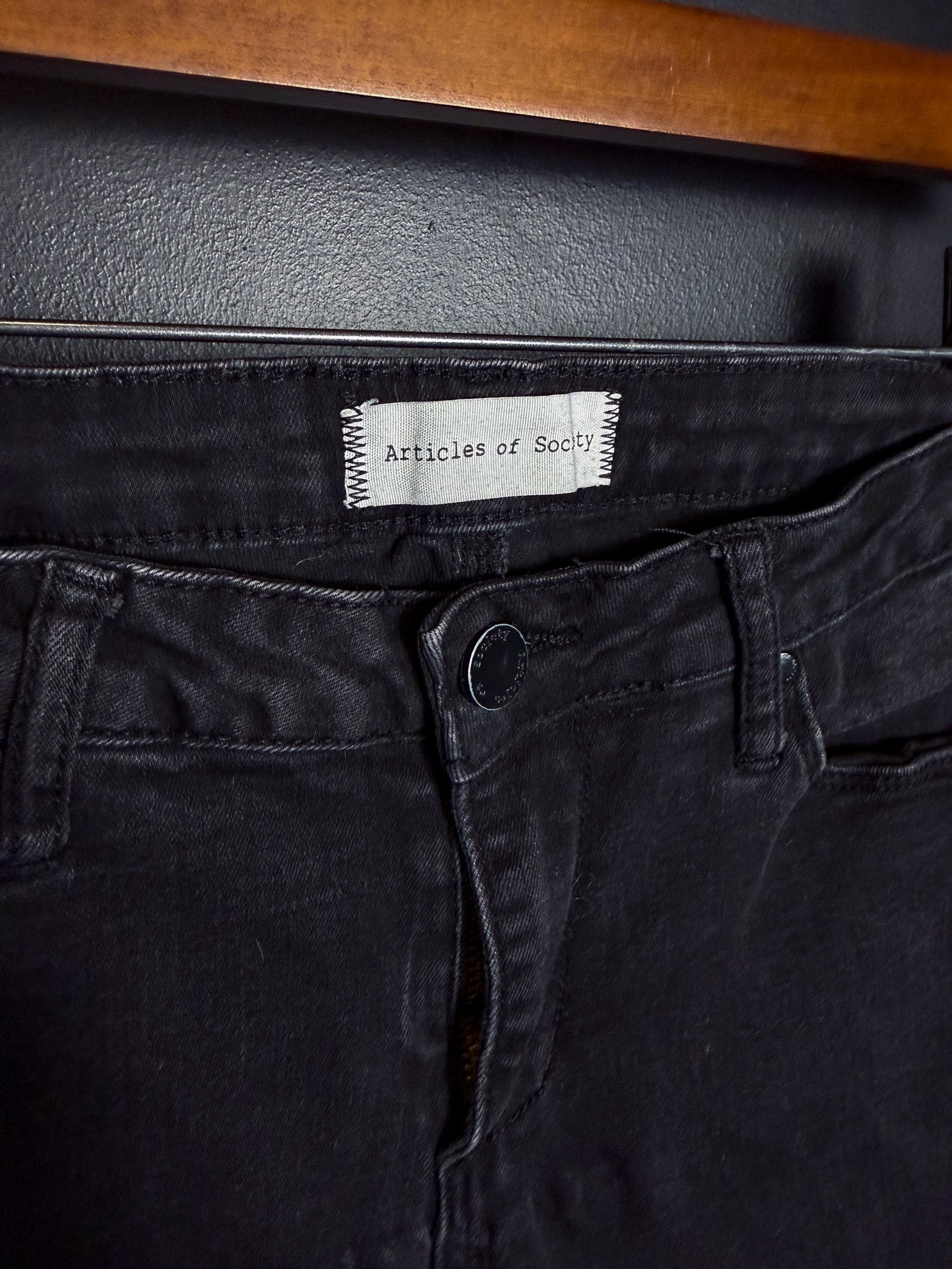 Low Rise Black Flares